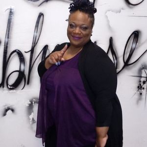 Meet your Posher, Yolanda